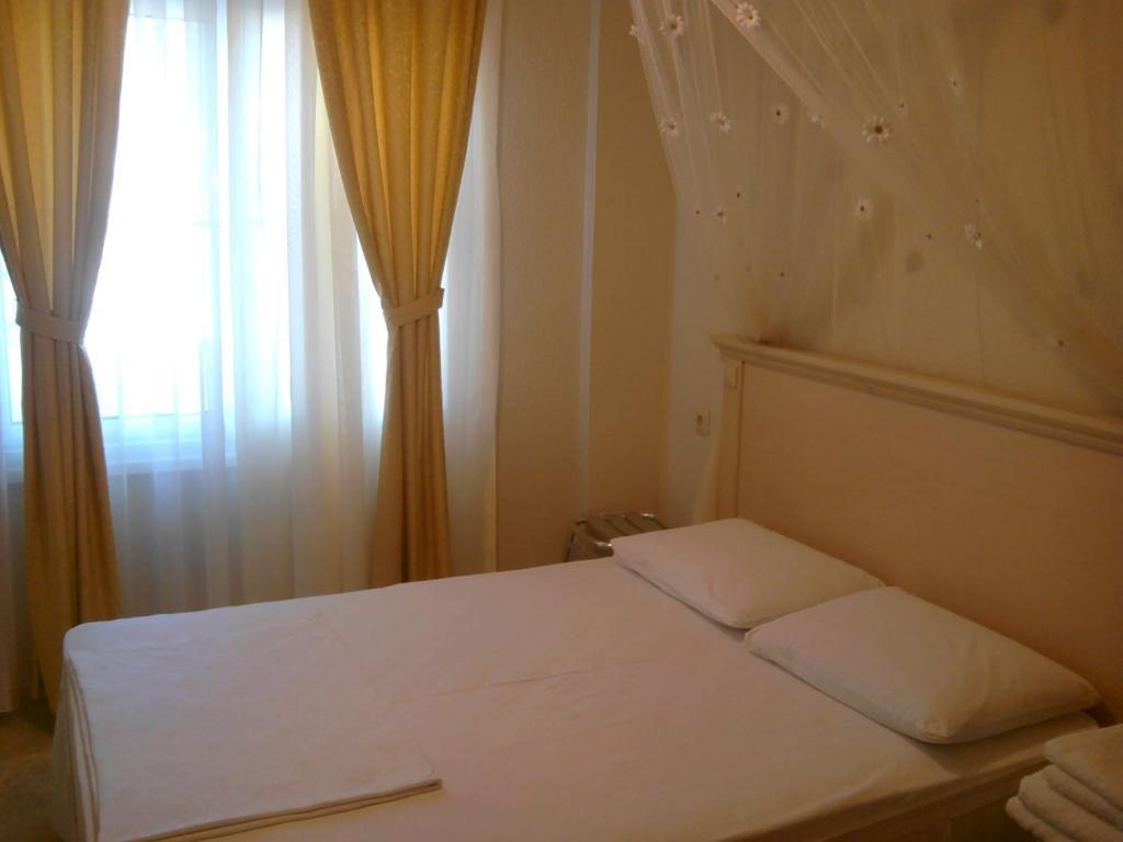 Melaike Hotel Foça Værelse billede