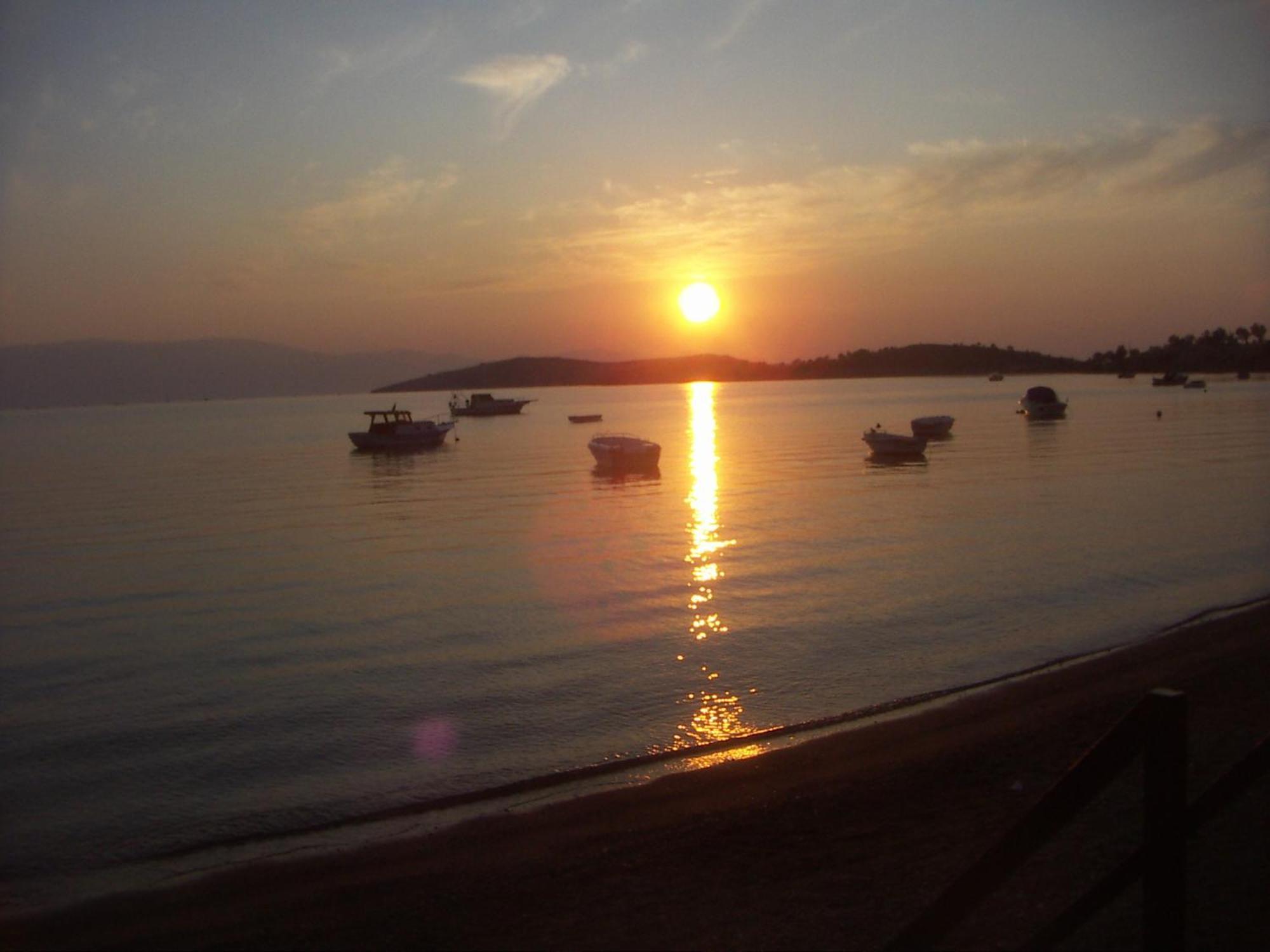 Melaike Hotel Foça Eksteriør billede