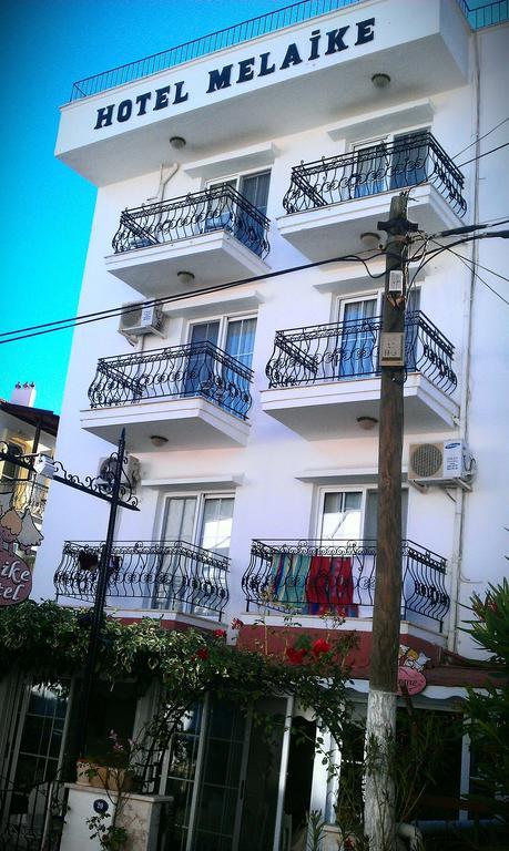 Melaike Hotel Foça Eksteriør billede