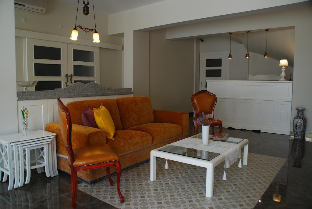 Melaike Hotel Foça Eksteriør billede